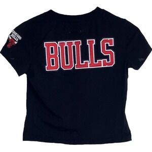 Pro Standard Chicago Bulls Logo Crop Top Womens XS Black Embroidered